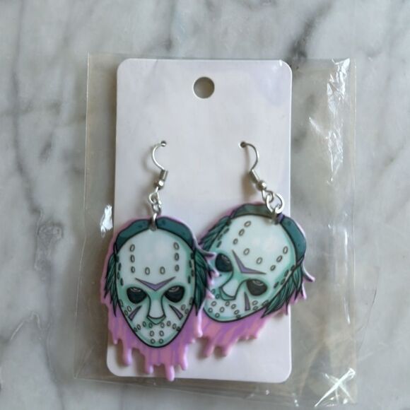 NWOT Double sided art Slasher dangle earrings 80’s horror pink and grey - Picture 3 of 3